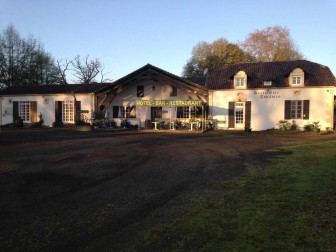 Hostellerie Landaise, Hôtel dans les Landes